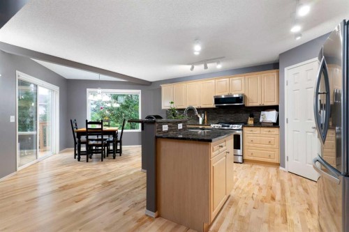 131 Valley Stream Close Nw, Calgary, AB - Indoor Photo Showing Other Room