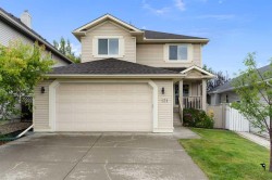 131 Valley Stream Close NW Calgary, AB T3B 5V7