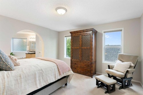 131 Valley Stream Close Nw, Calgary, AB - Indoor Photo Showing Bedroom