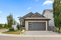 119 Walgrove Green SECalgary, AB T2X 2H9