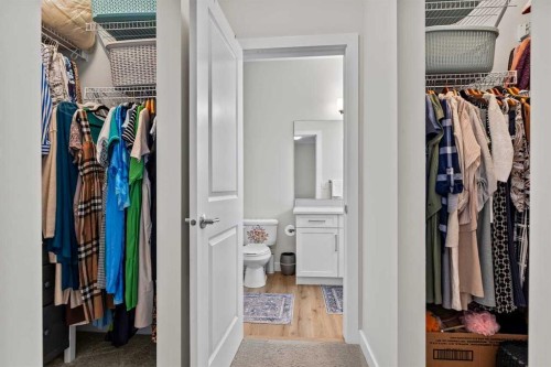 119 Walgrove Green Se, Calgary, AB - Indoor Photo Showing Other Room