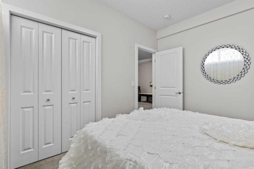 119 Walgrove Green Se, Calgary, AB - Indoor Photo Showing Bedroom
