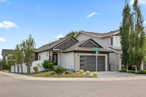 119 Walgrove Green Se, Calgary, AB - Outdoor With Facade