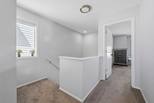 33 Saddlecrest Close Ne, Calgary, AB - Indoor Photo Showing Other Room
