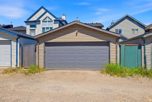 33 Saddlecrest Close Ne, Calgary, AB - Outdoor