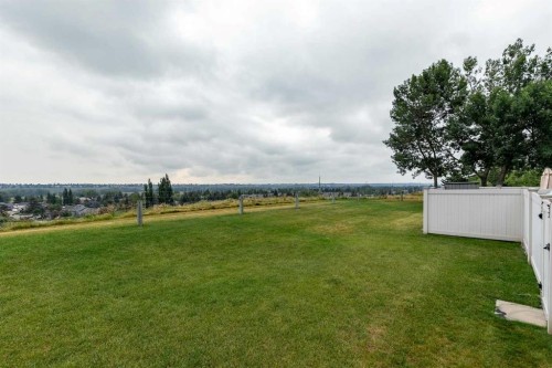 316 Queenston Heights Se, Calgary, AB - Outdoor With View
