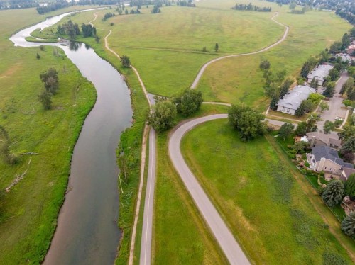 316 Queenston Heights Se, Calgary, AB - Outdoor With View