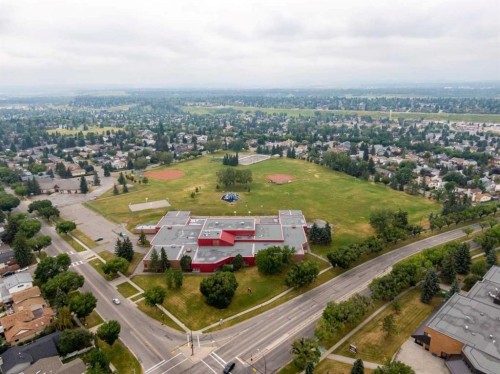 316 Queenston Heights Se, Calgary, AB - Outdoor With View