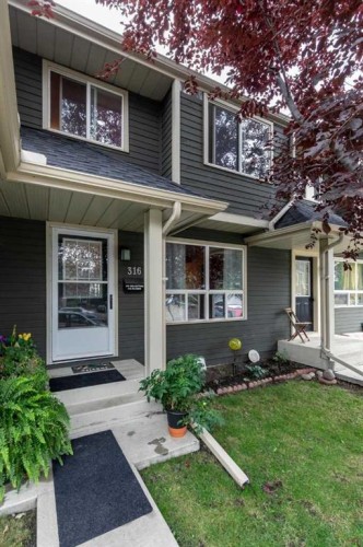 316 Queenston Heights Se, Calgary, AB - Outdoor