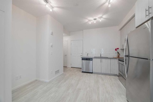 4309-215 Legacy Boulevard Se, Calgary, AB - Indoor Photo Showing Kitchen