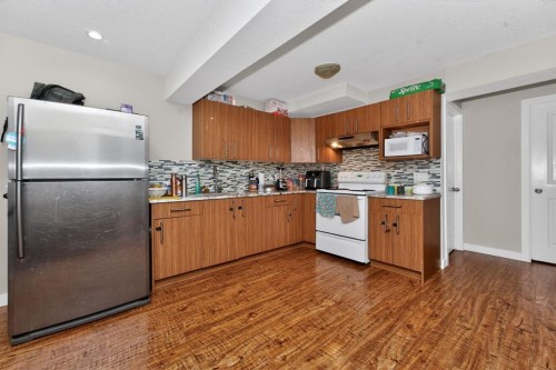 93 Skyview Shores Terrace Ne, Calgary, AB - Indoor Photo Showing Kitchen