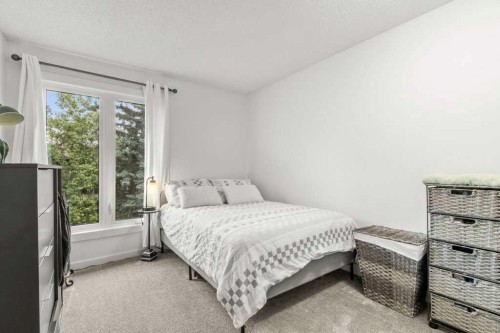 3909 Point Mckay Road Nw, Calgary, AB - Indoor Photo Showing Bedroom