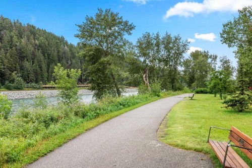 3909 Point Mckay Road Nw, Calgary, AB - Outdoor With View