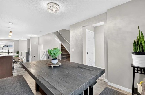 25 Masters Street Se, Calgary, AB - Indoor
