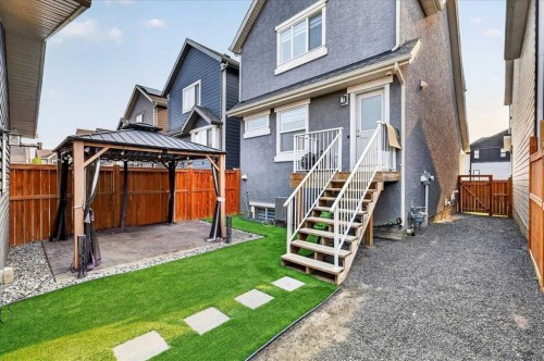 25 Masters Street Se, Calgary, AB - Outdoor