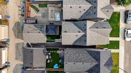 25 Masters Street Se, Calgary, AB - Outdoor