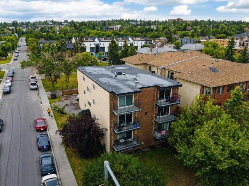 32-1703 11 Avenue Sw, Calgary, AB - Outdoor With View