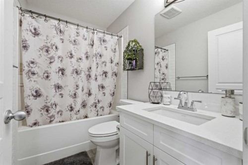 70 Legacy Glen Way Se, Calgary, AB 