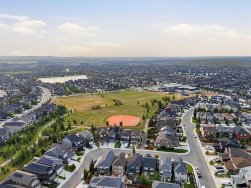 70 Legacy Glen Way Se, Calgary, AB 