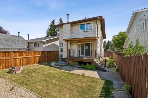1491 Berkley Drive Nw, Calgary, AB - Outdoor With Deck Patio Veranda
