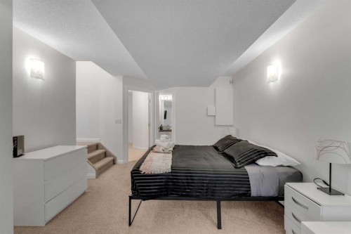 1707 23 Avenue Sw, Calgary, AB - Indoor