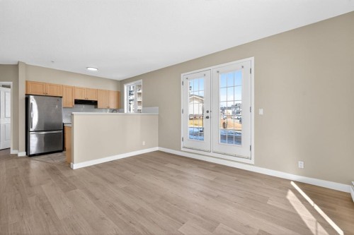 2102-333 Taravista Drive Ne, Calgary, AB - Indoor Photo Showing Kitchen