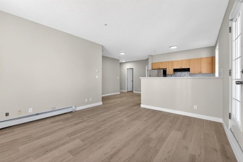 2102-333 Taravista Drive Ne, Calgary, AB - Indoor Photo Showing Other Room
