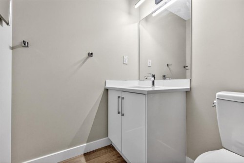 2102-333 Taravista Drive Ne, Calgary, AB - Indoor Photo Showing Bathroom