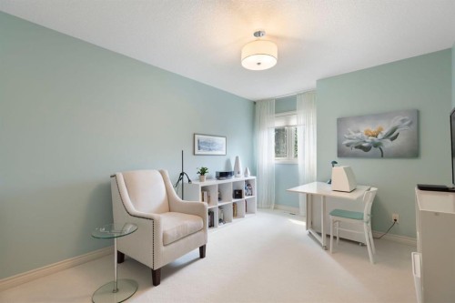 311 Woodhaven Bay Sw, Calgary, AB - Indoor