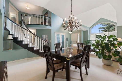 311 Woodhaven Bay Sw, Calgary, AB - Indoor Photo Showing Dining Room