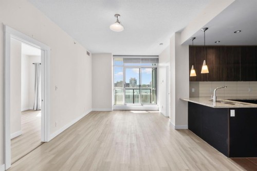 1102-788 12 Avenue Sw, Calgary, AB - Indoor Photo Showing Kitchen