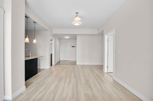 1102-788 12 Avenue Sw, Calgary, AB - Indoor Photo Showing Other Room