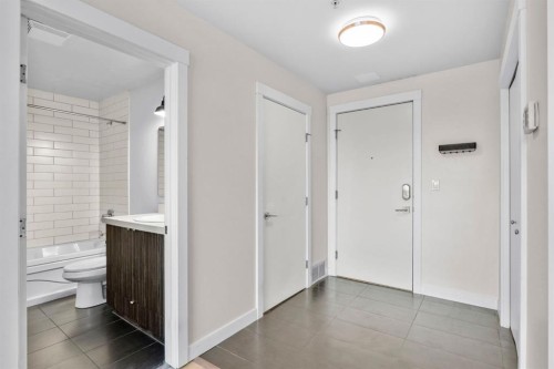 1102-788 12 Avenue Sw, Calgary, AB - Indoor Photo Showing Other Room