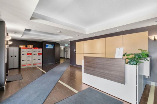 1102-788 12 Avenue Sw, Calgary, AB - Indoor