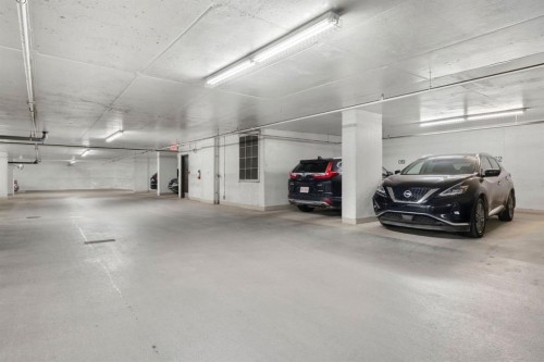 1102-788 12 Avenue Sw, Calgary, AB - Indoor Photo Showing Garage