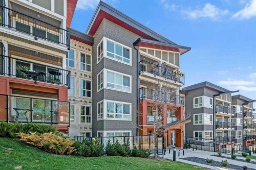 128-510 Edmonton Trail Ne, Calgary, AB - Outdoor With Facade