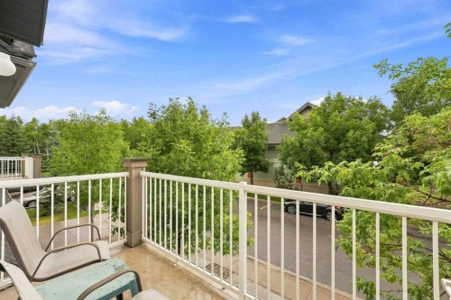804 Wentworth Villas Sw, Calgary, AB - Outdoor