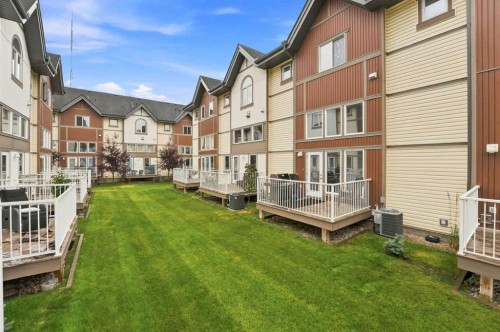 804 Wentworth Villas Sw, Calgary, AB - Outdoor