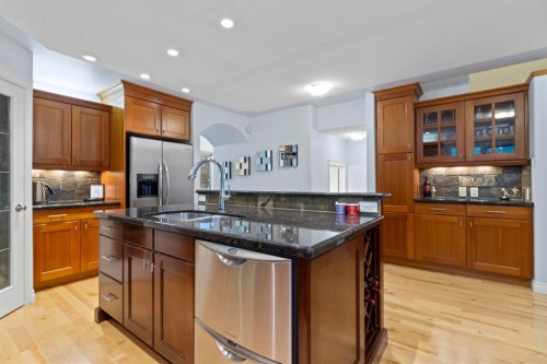 2323 5 Avenue Nw, Calgary, AB - Indoor Photo Showing Kitchen With Double Sink
