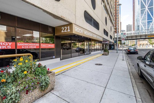 1210-221 6 Avenue Se, Calgary, AB - Outdoor