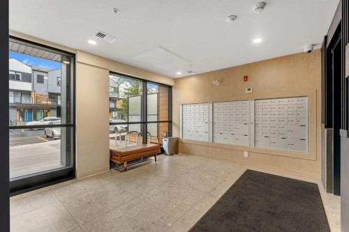 2509-8500 19 Avenue Se, Calgary, AB - Indoor Photo Showing Other Room
