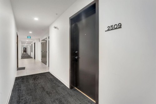 2509-8500 19 Avenue Se, Calgary, AB - Indoor Photo Showing Other Room