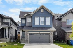 48 Carringvue Street NW Calgary, AB T3P 1L7