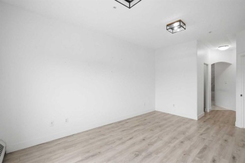 531-30 Discovery Ridge Close Sw, Calgary, AB - Indoor Photo Showing Other Room