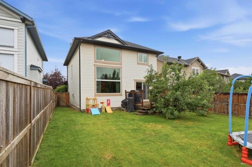 38 Chapman Close Se, Calgary, AB 