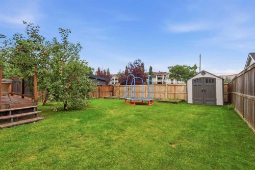 38 Chapman Close Se, Calgary, AB 