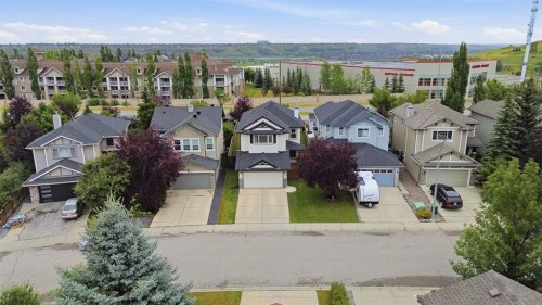 38 Chapman Close Se, Calgary, AB 