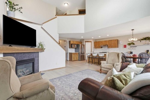38 Chapman Close Se, Calgary, AB 
