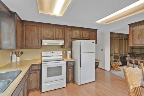 60 Beddington Drive Ne, Calgary, AB - Indoor Photo Showing Kitchen With Double Sink
