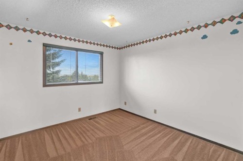 60 Beddington Drive Ne, Calgary, AB - Indoor Photo Showing Other Room
